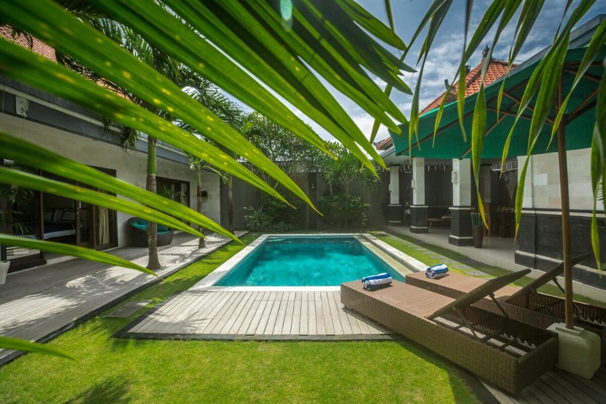 Big Brother Villa Seminyak  Ngoại thất bức ảnh